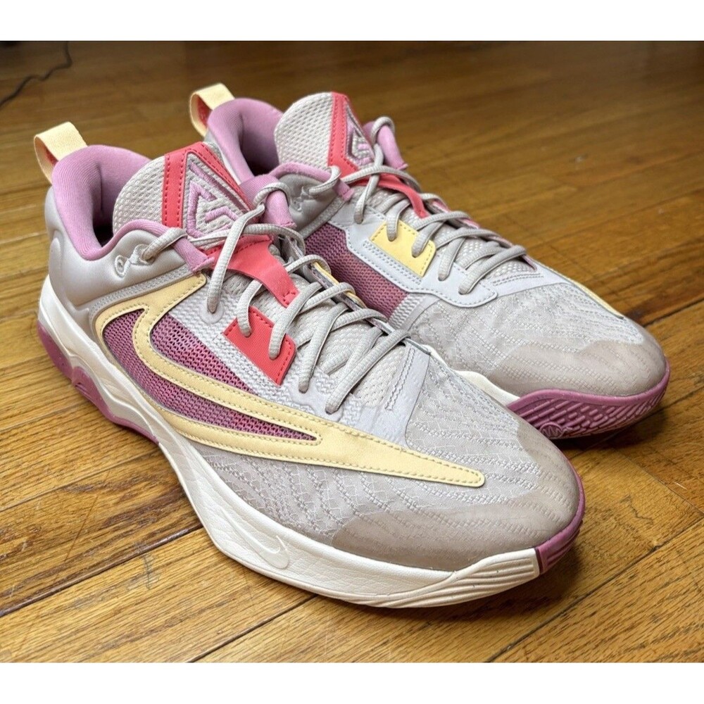 Nike Giannis Immortality 3 Fossil Stone Desert Berry Mens Sneakers Shoes Size 12